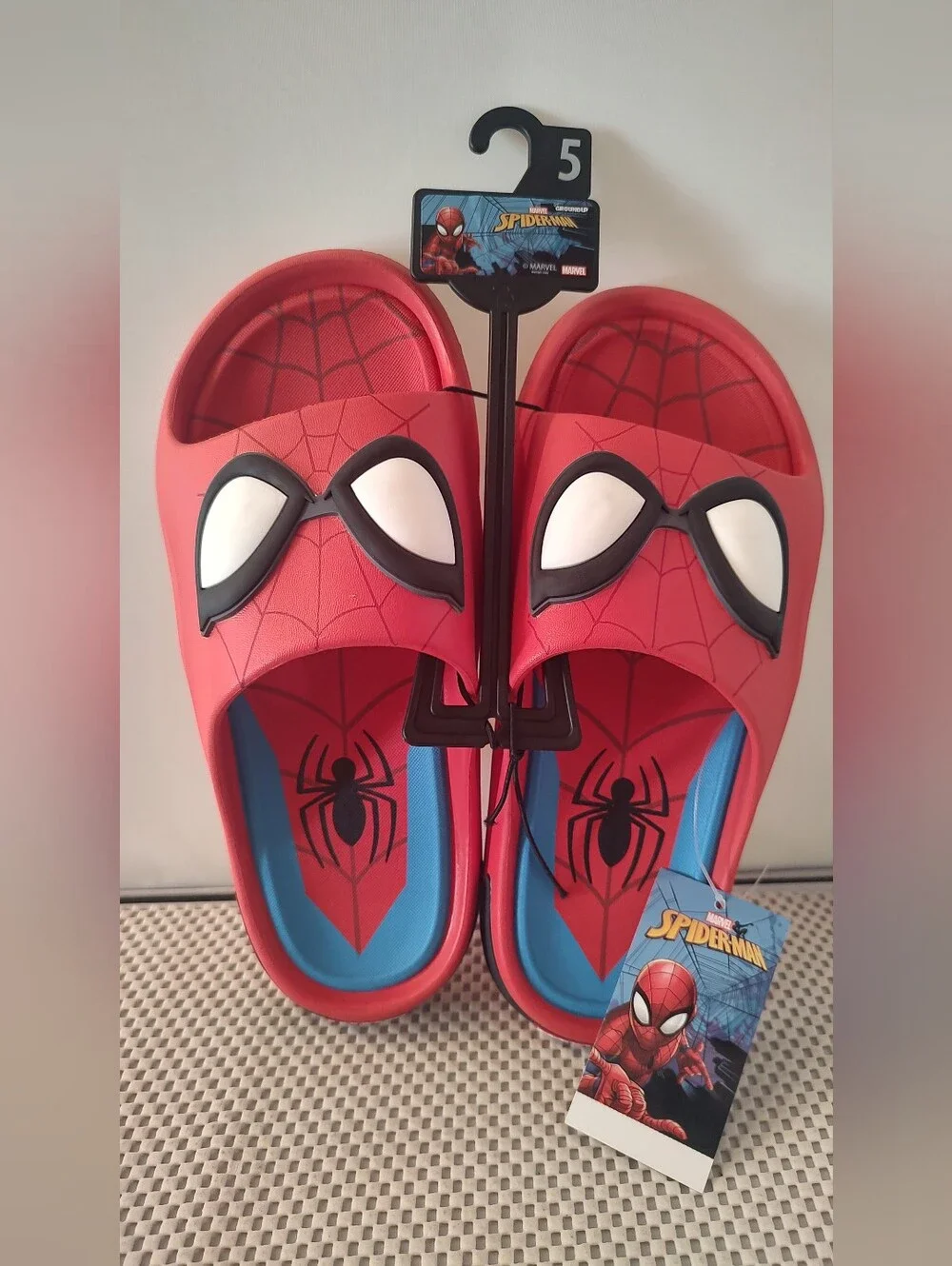 Spider-Man Boys Size 5 Slides Sandals NWT